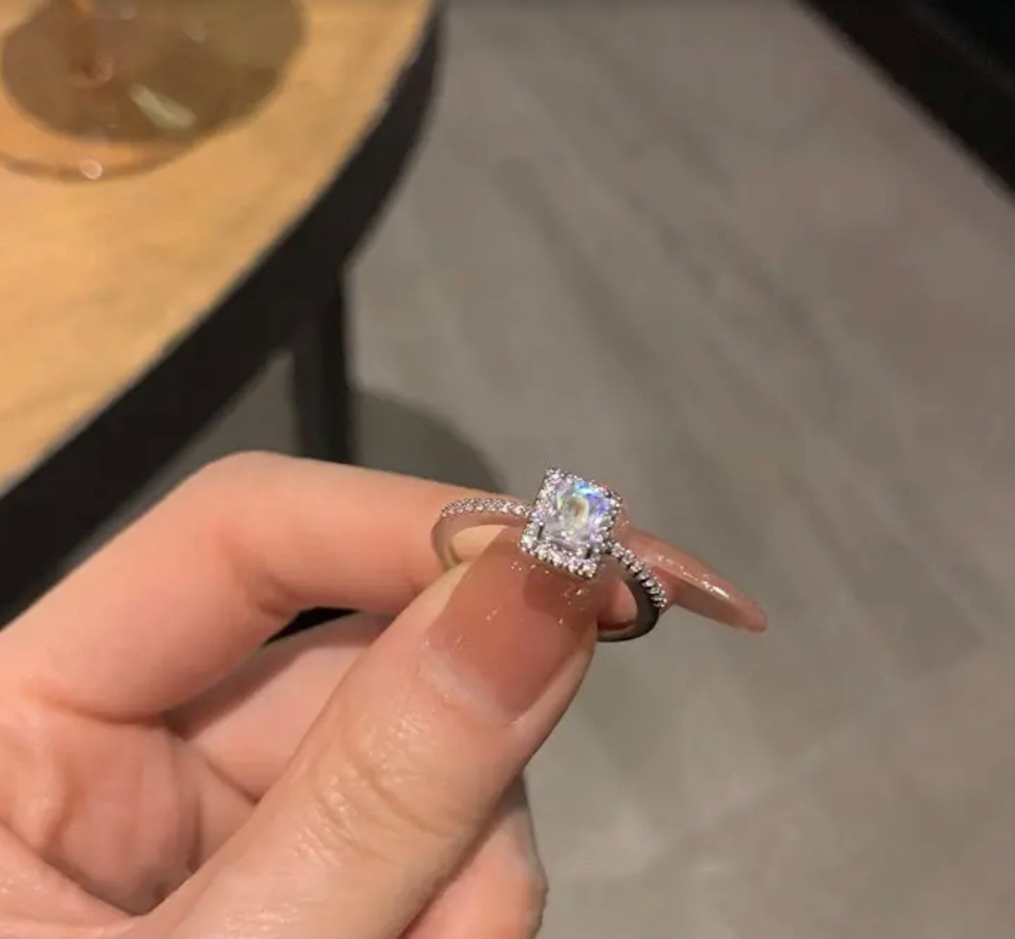Quadratischer Ring Silber