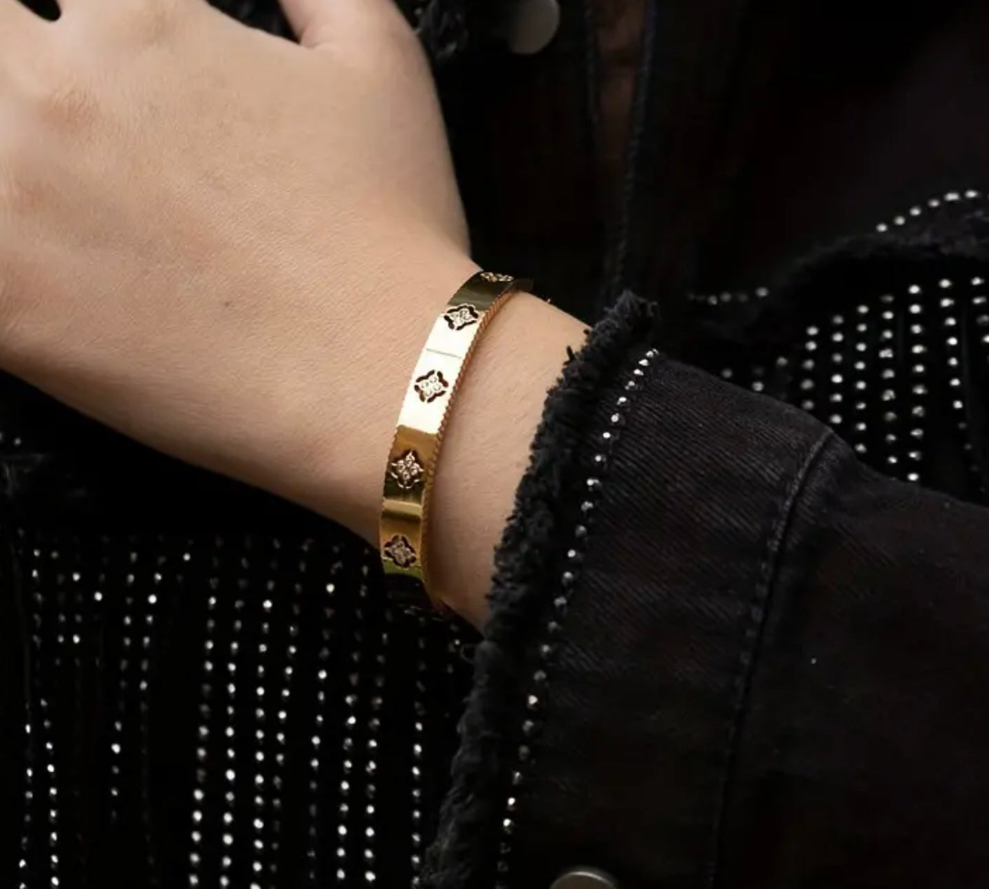 Clover Armreif Gold