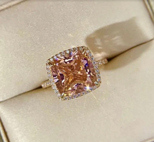 Champagner Quadratischer Ring